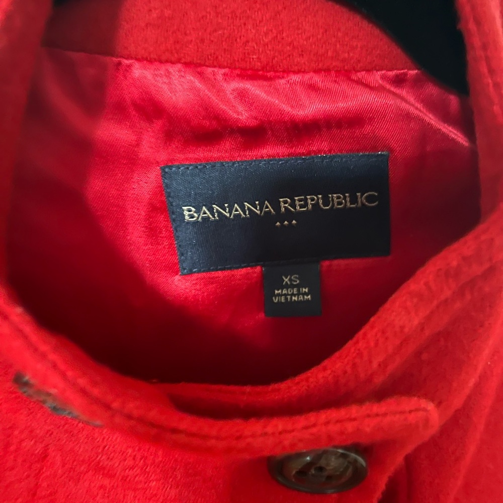 Beautiful cropped Red Banana Republic jacket